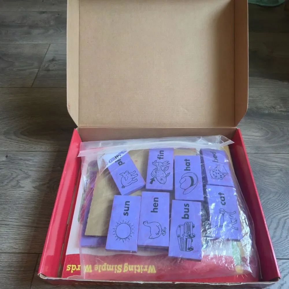 Lakeshore Learning Writing Simple Words Learning Center TT828 CVC Phonics Stamps